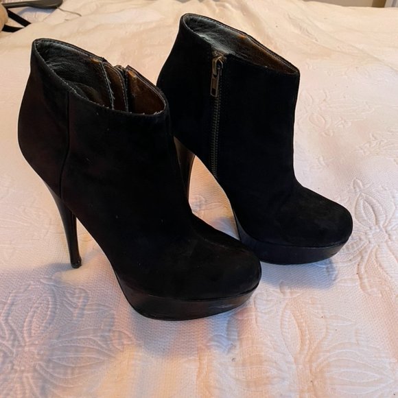 Steve Madden Suede Bootie Heels - Picture 1 of 3